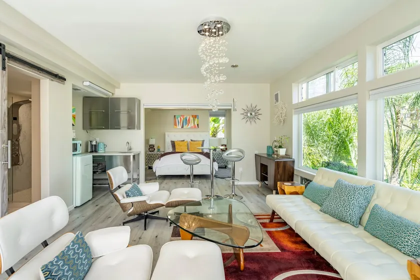 Private Suite w/ Views – Near SF & Wine Country - Image 1