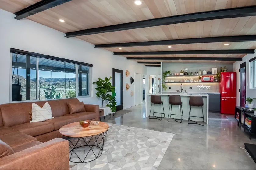 Morningside Maîson | Hot Tub · Game Loggia · Views - Image 1
