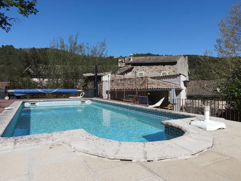 10-person gîtes with pool, former mill - Image 1