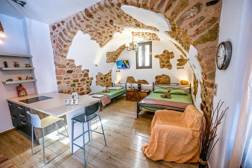 Καμάρα Χωριό Φοινίκι , Kamara Finiki Village - Image 1