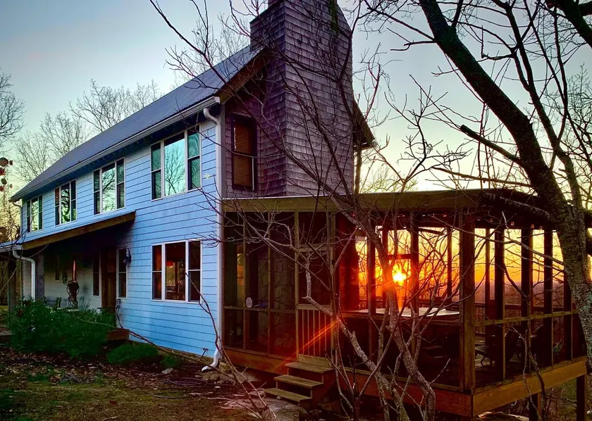 Majestic Views, Romantic Brow Home 1.5 Miles From The Heart Of Mentone - Image 1