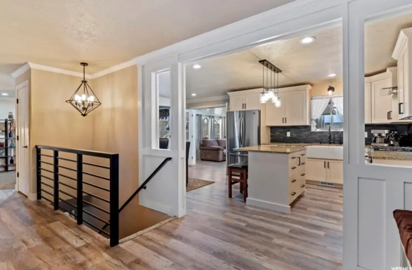 Spacious Home With Great View - Image 1
