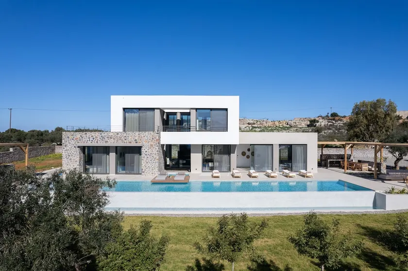 115m2 pool, daily cleaning, sauna, near beaches! - Image 1