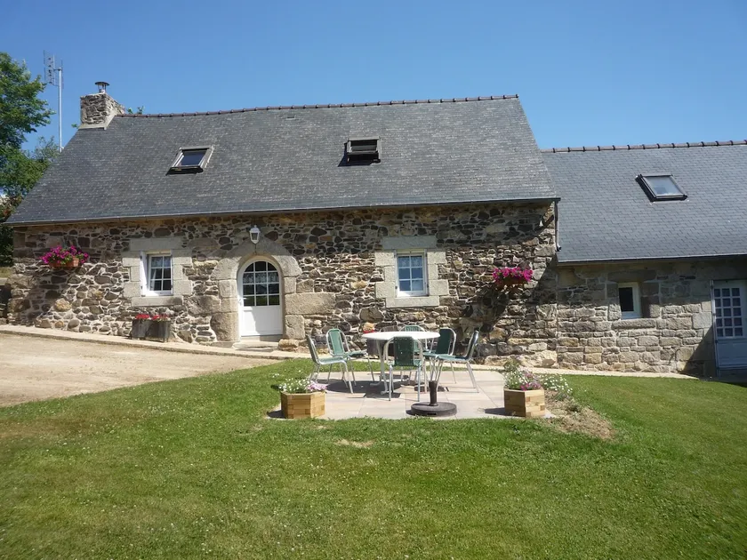 LES BRUYERES Gîte de caractère dans les Monts d'Arrée - Image 1