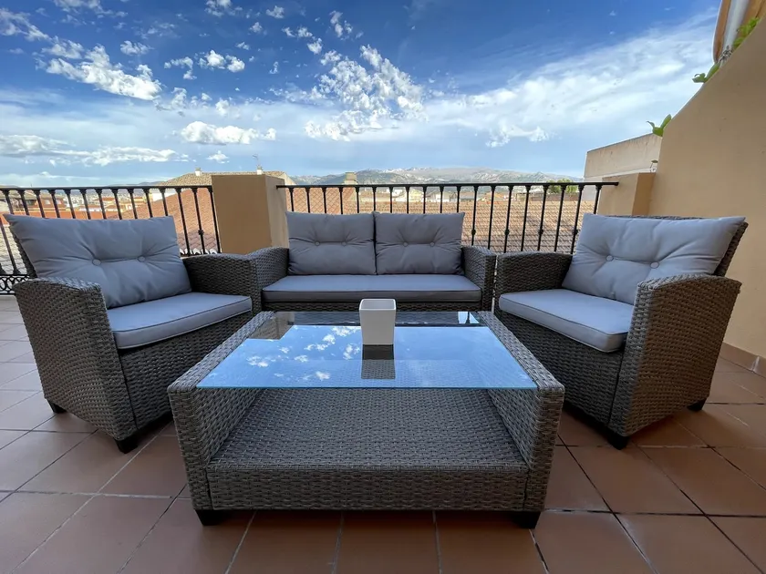 Penthouse overlooking Sierra Nevada - Image 1