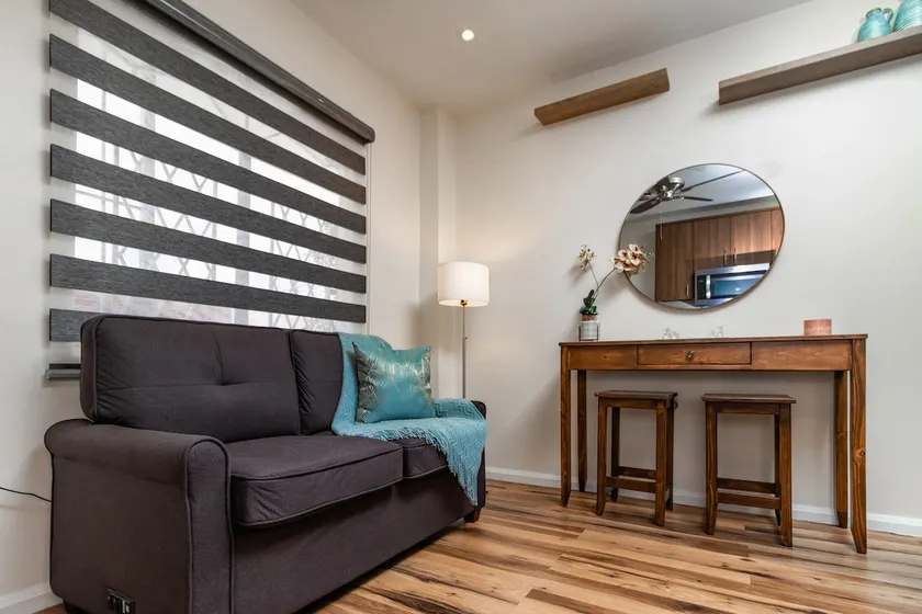 Gated Modern 1 Bdr Condo near Int Airport - Image 1