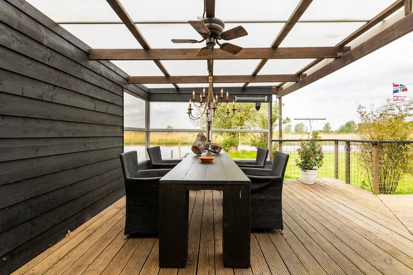Romantic Outdoor Cottage on the Canal (2-4p.) - Image 1