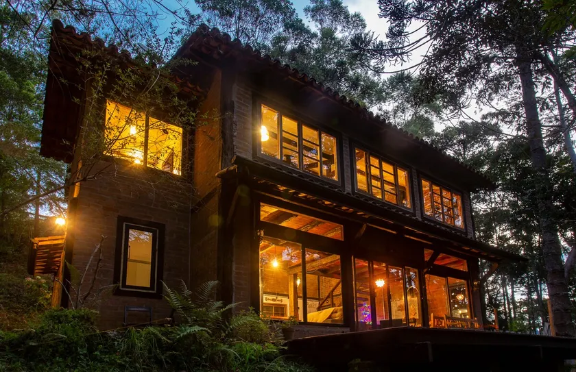 Casa Mãe Água - Image 1