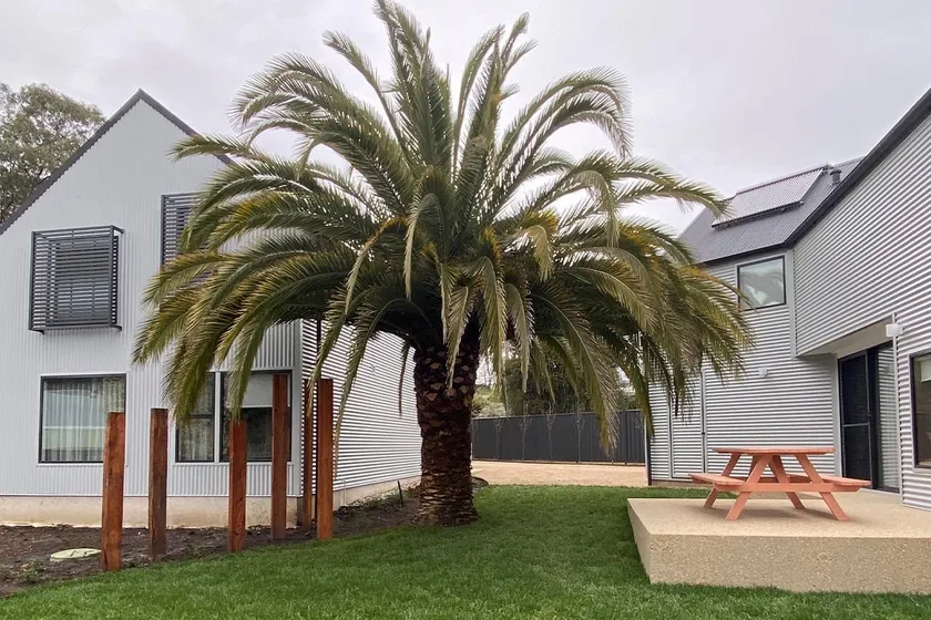 Luxury Group Accommodation - Sleeps 16 - Image 1
