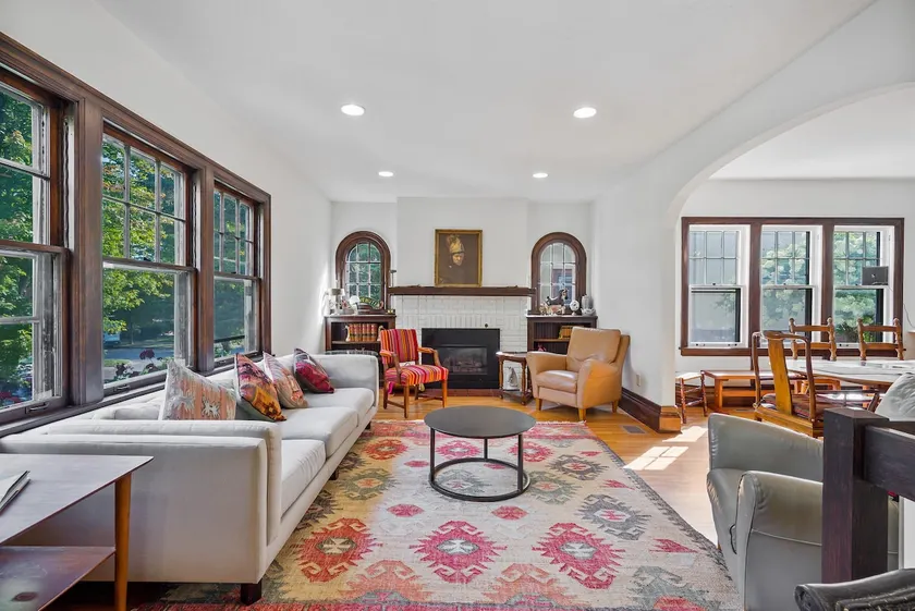 Great home, Great Location, Close to Grand - Image 1