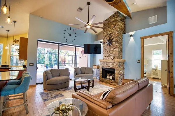 Spacious 3 Br Home w/ Pool- 1 mile walk to beach - Image 1