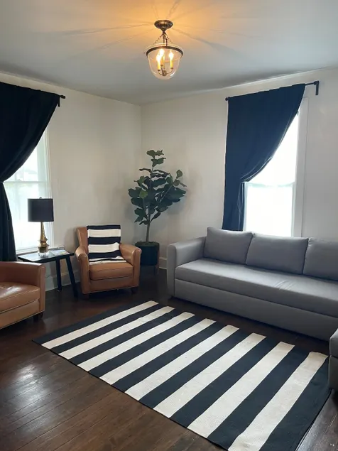 Charming 3 BR Cottage Home in Historic Red Wing. - Image 1
