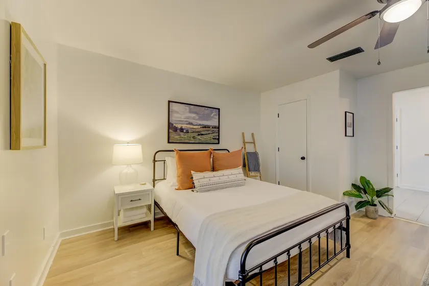 Funky River Efficiency Apt | Upstairs 1BR 1BA - Image 1