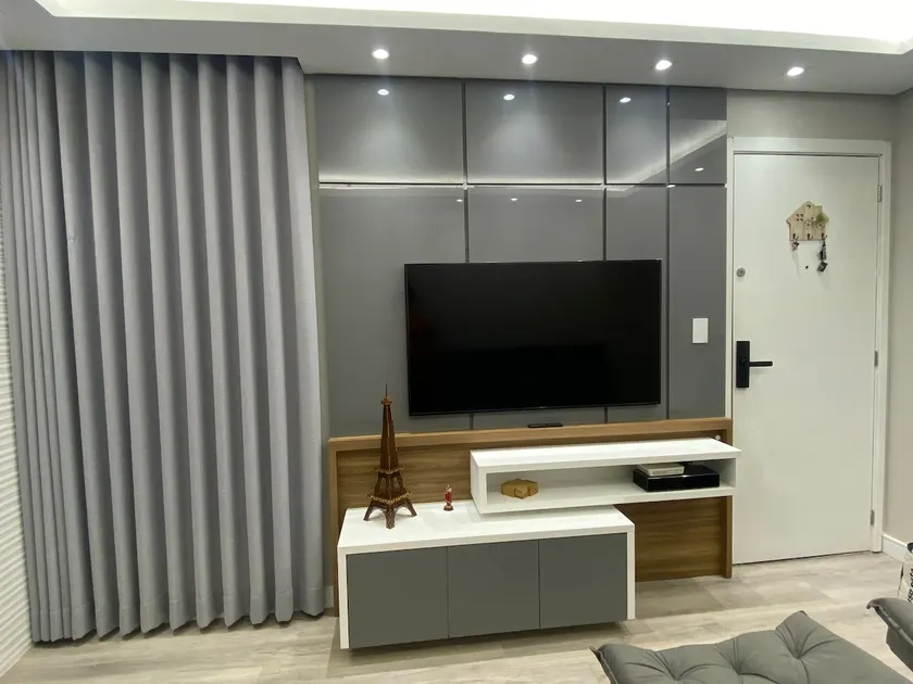 Practical and Charming Retreat 15 min from the Airport - Image 1