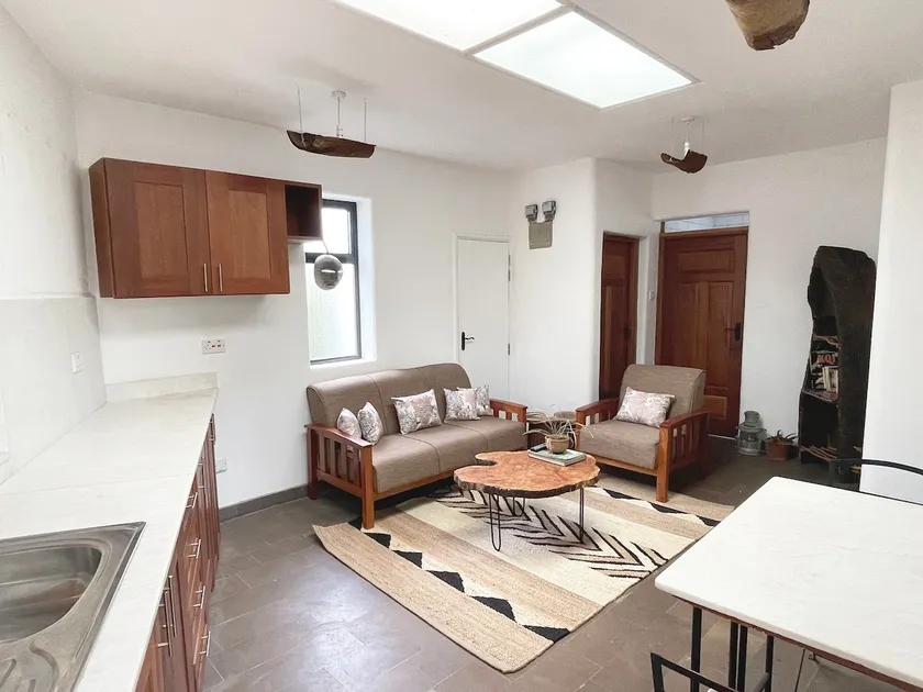 A stunning 2 bedroom house, Lavington - Image 1