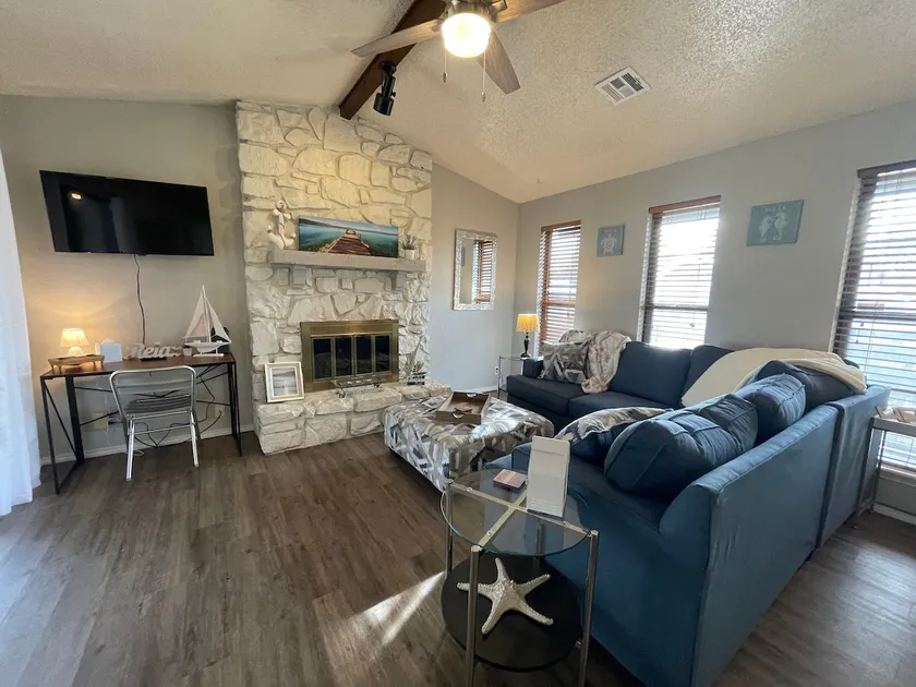 Ohana, 3 bed 2 bath house - Image 1