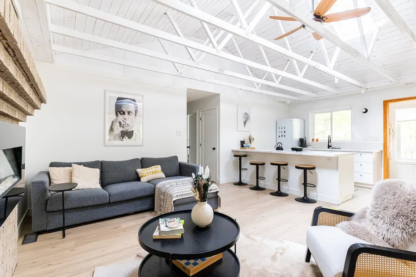 A modern retreat on Georgian Bay STRTT-2026-089 - Image 1