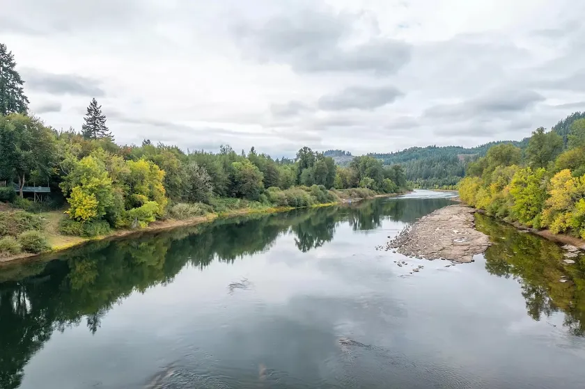 River House Oasis on the Umpqua - Image 1