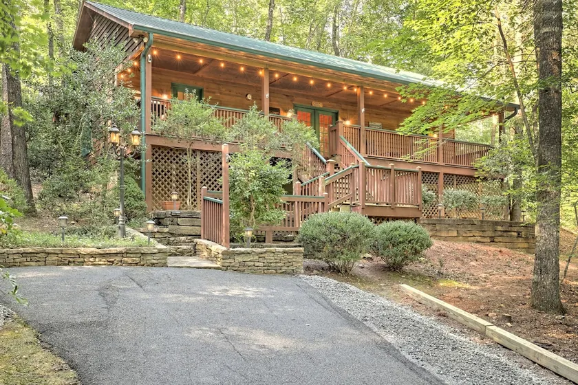 Adorable cabin near restaurants, Helen & Clayton - Image 1