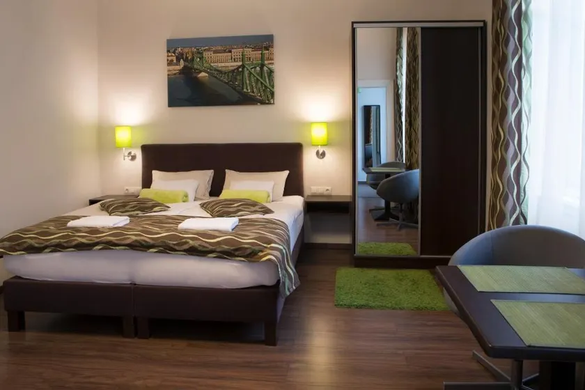 Walton Prime Apartment - Image 1