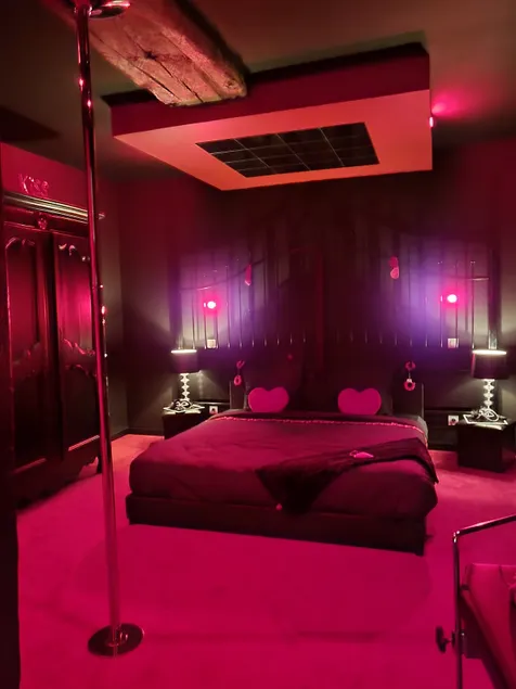 LOVE ROOM THE GLAMOUR - Image 1