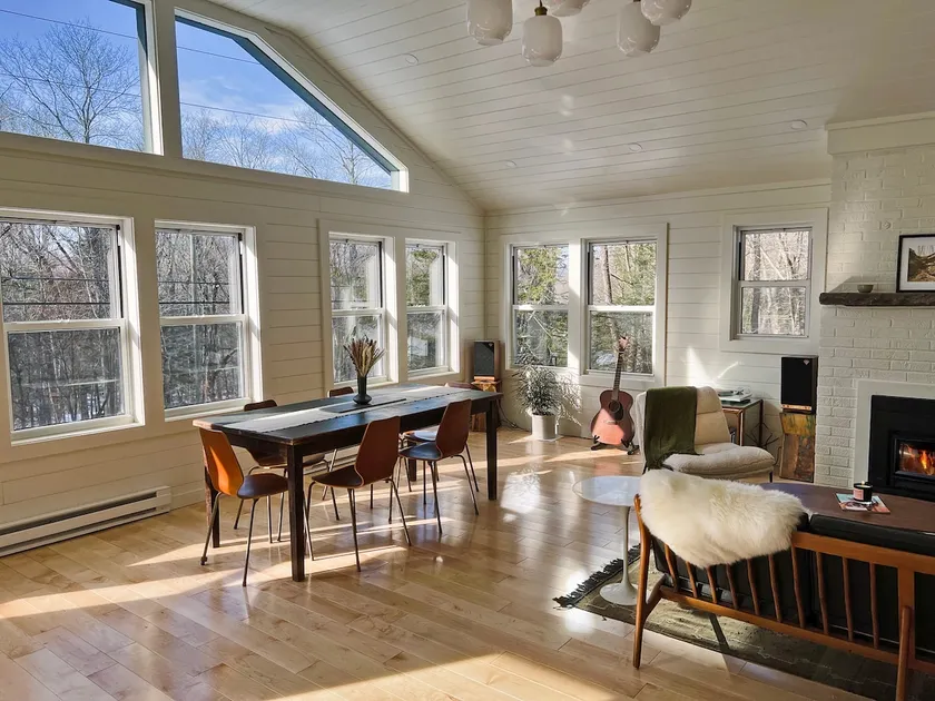 Cooley Mountain House *Hot Tub* - Image 1
