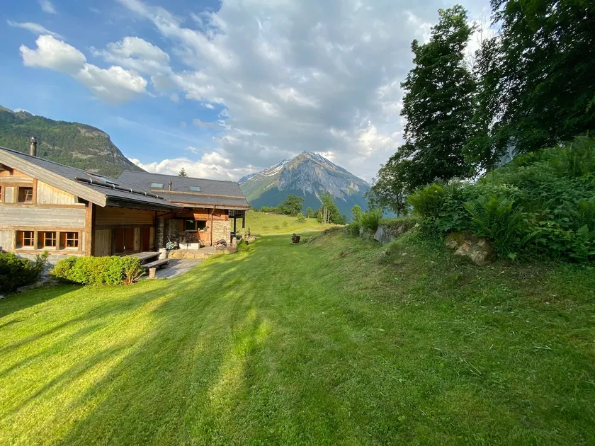 Charming and quiet guesthouse in the mountains - Image 1