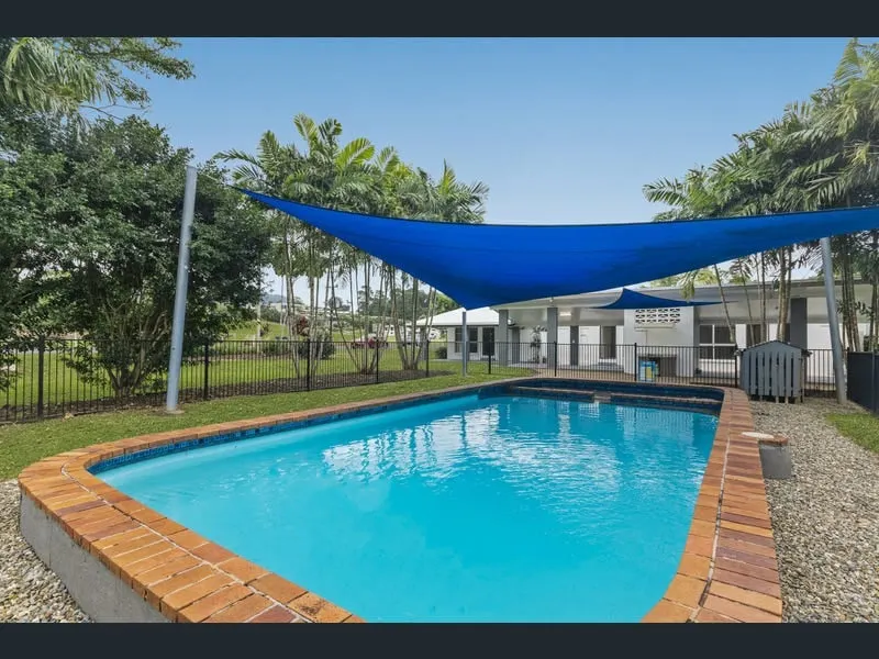 Apartments at Mission Beach - Image 1