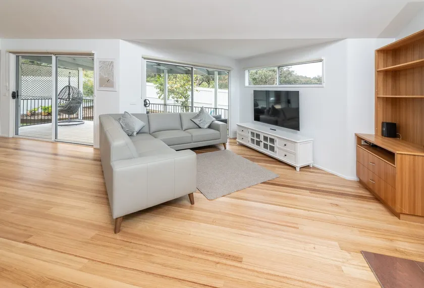 3 Bed Oasis tucked away in the heart of Anglesea - Image 1