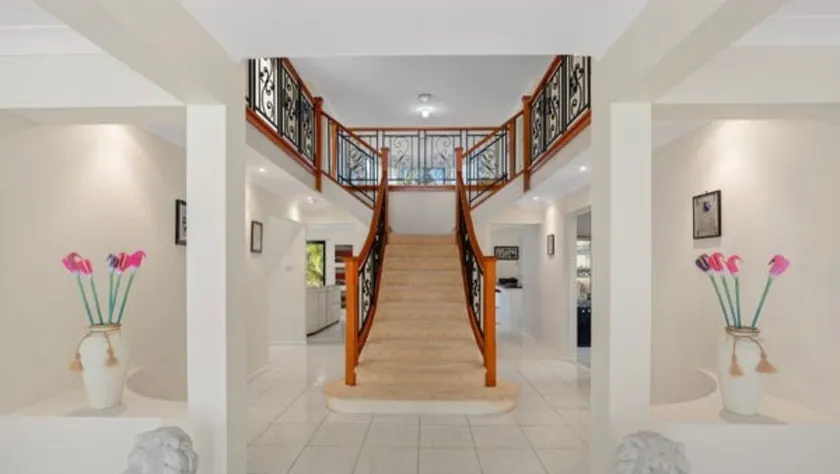 Beautiful 5 bedroom house in Jervis Bay - Image 1