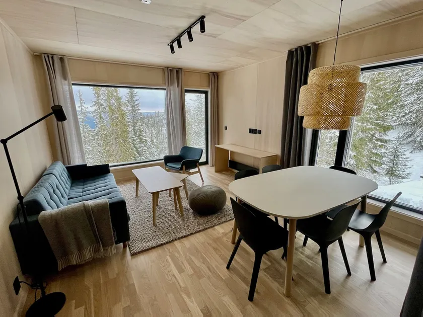 6bed Apartment, Great Location - Image 1