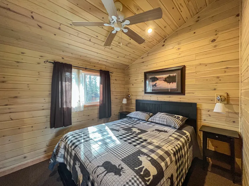 Ahmic Lake Resorts Black Bear Cottage - Image 1
