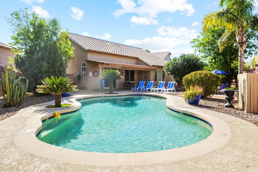 Desert Destination - 4Bd 2Ba, Pool, BBQ, Pets - Image 1