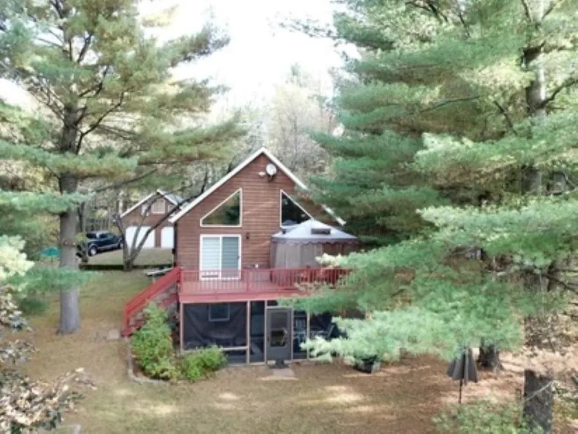 Cozy cabin in the woods on Big Trade Lake with Sauna and All Natural Cold Plunge - Image 1