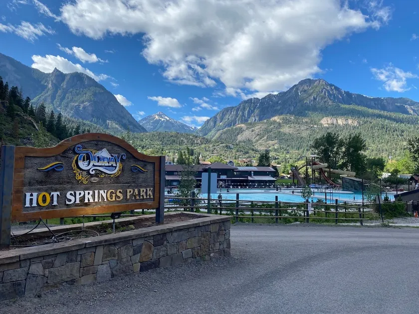 Ouray mountain chalet— relax + walk to hot springs - Image 1