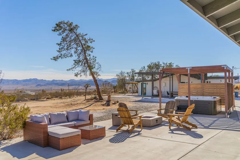 Panoramic Views! +HotTub+Firepit+GameRoom+Hammocks - Image 1