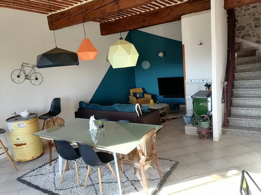 Spacious, warm house. Wifi, Private parking - Image 1