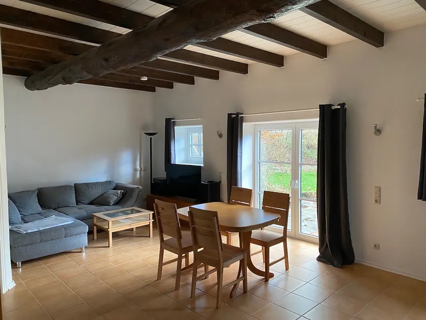 Holiday home in the country with clay plaster walls - Image 1