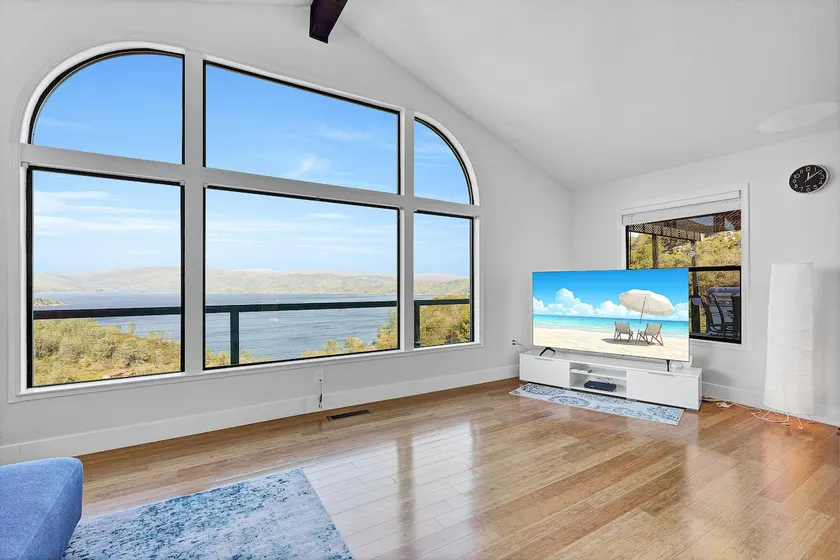 Stunning Lake and Mtn View|Theater Room|AC Deck - Image 1