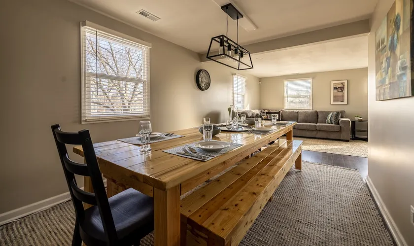 5 Bd home w/ GAME ROOM, Pet Friendly- Near I69/465 - Image 1