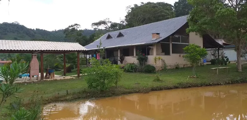 Country house with pool and lake 15 Min UFV-Viçosa - Image 1