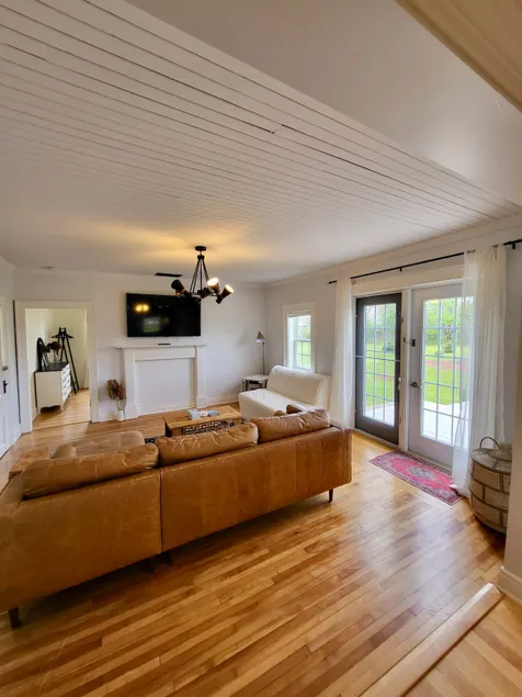 Homestead 1810 - Guest Suite - Image 1