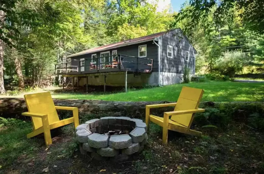Modern Cottage with Private Stream - Image 1