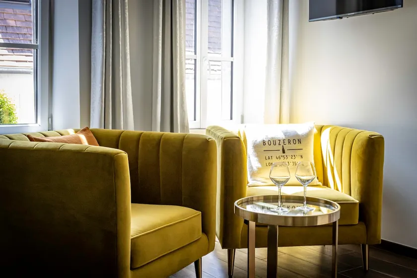 Charming cozy modern 24m2 studio in the heart of the village - Image 1