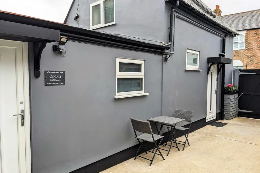 Cocali Cottage - Stunning, Spacious property close to Deal Beach ! - Image 1
