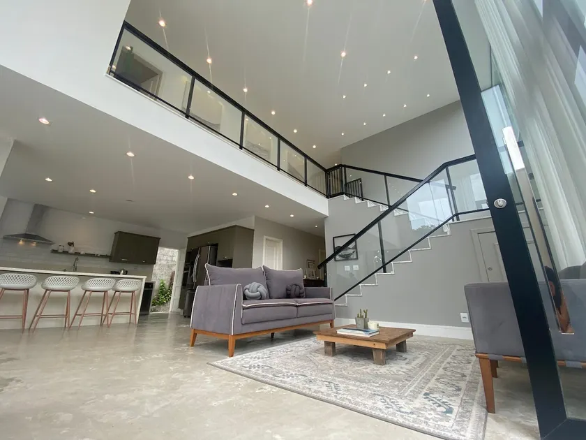 Between Sea & Mountain: Luxury Modern Sanctuary - Image 1