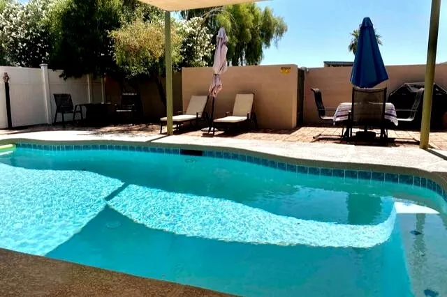 Desert Escape Heated Pool/2king beds/ Toy parking - Image 1