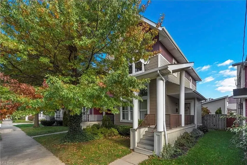 Ohio City Townhouse (Minutes from Everything) - Image 1