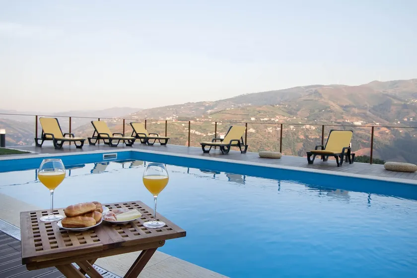 Vila Douro Guesthouse - Image 1