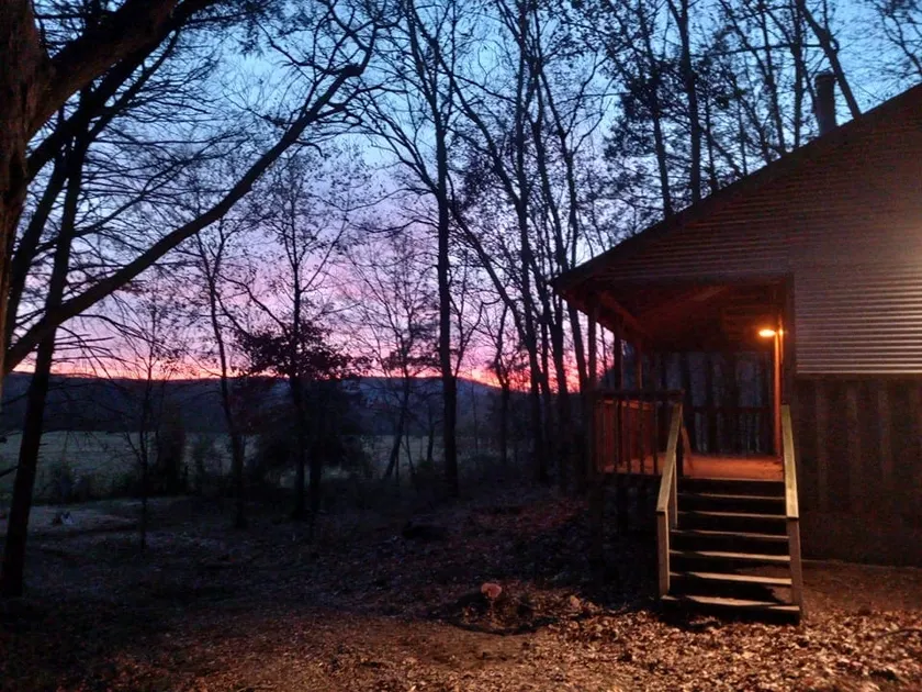 White River Adventure Cabin @ Pig Trail Scenic Hwy near Combs AR. ATV & Hiking - Image 1
